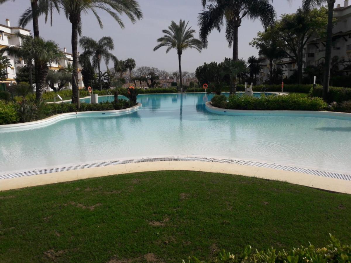 شقة Chez Elo'S Marbella Milla De Oro. Jardin Privado المظهر الخارجي الصورة