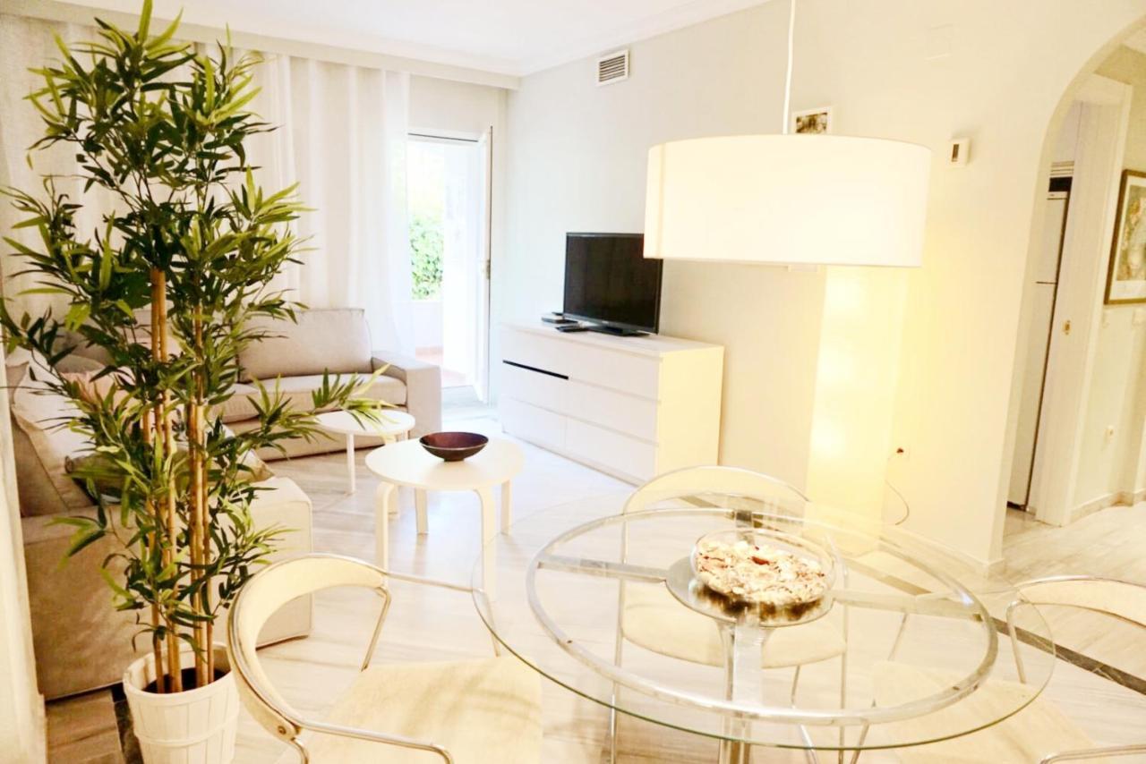 شقة Chez Elo'S Marbella Milla De Oro. Jardin Privado المظهر الخارجي الصورة